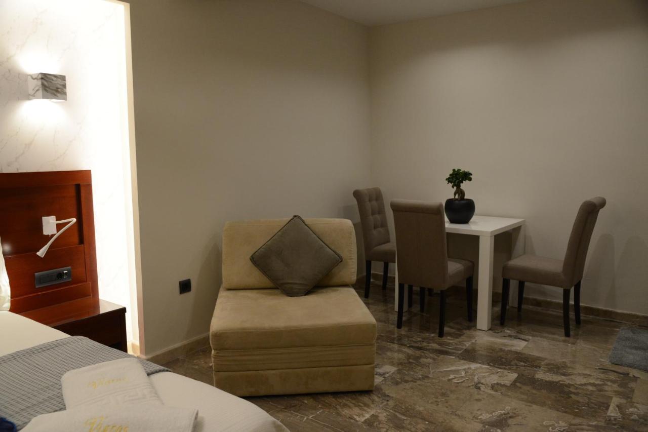 Viaros Hotel Apartments Tolón 외부 사진